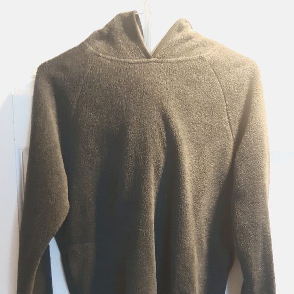 Old navy women's Pullover fleece - Picture 1 of 5